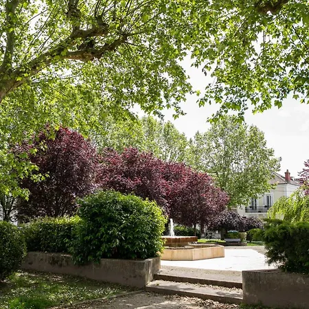 Apartment Magnifique T4 Refait A Neuf Spacieux Et Lumineux *